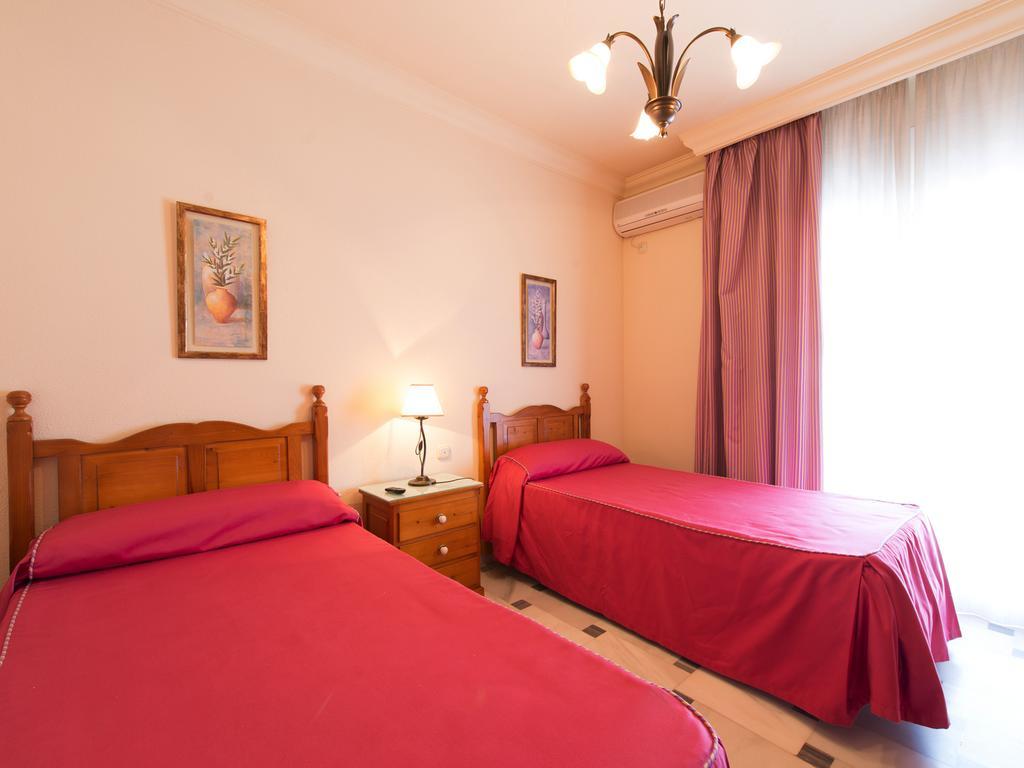 Hostal San Francisco Granja de Torrehermosa Ruang foto
